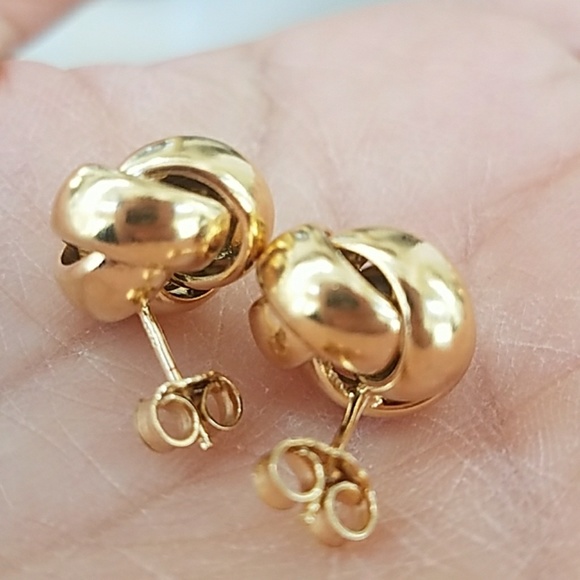 14k Yellow Gold plated 10mm Knot Earrings - Picture 7 of 8